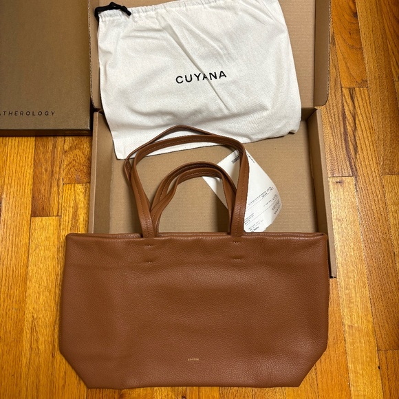 Cuyana - Small Easy Tote, Caramel - Picture 1 of 3